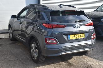 Hyundai Kona 64Kwh Premium 204Pk SOH 100% Fase 3 *Navi/Clima/Camera/Leder/Stoelverwarming picture 3