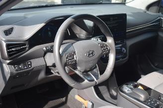 Hyundai Ioniq 38 Kwh Comfort Ev 136Pk *Navi/Clima/Camera/Stoelverwarming picture 8