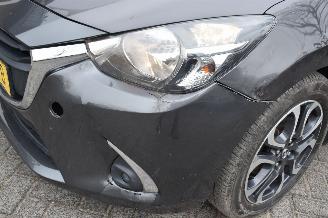 Mazda 2 1.5 Skyactiv-g Dynamic+ 90Pk *Airco/Navi picture 17