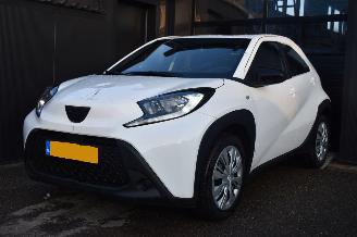 Auto incidentate Toyota Aygo X 1.0 VVT-i S-CVT Play 72Pk *Airco/Camera 2025/9