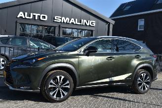 skadebil auto Lexus NX 300h 2.5 AWD Ultimate Edition 155Pk *Navi/Clima/Camera/Stoelverwarming 2021/10