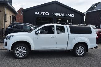 Vrakbiler auto Isuzu D-Max 1.9D Extended 4WD Cab LS 163Pk *Clima/Camera 2019/8