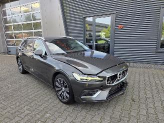 skadebil auto Volvo V-60 T6 Recharge 186KW HYBR 2021/7