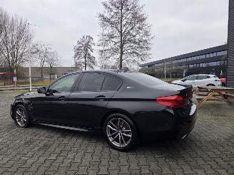 BMW 5-serie 530e  M-SPORT picture 3