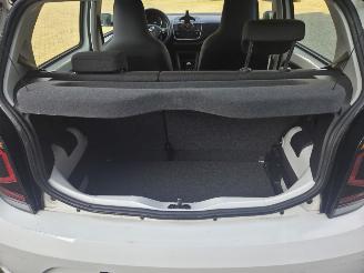 Volkswagen Up! 5 Deurs 35 dkm / Airco picture 16