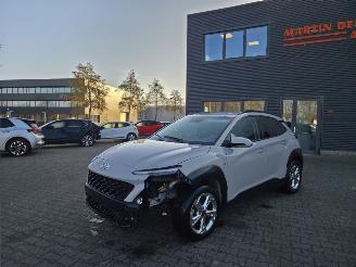 skadebil auto Hyundai Kona 88kw 48v / NAVI / CAMERA / CLIMA 2022/3