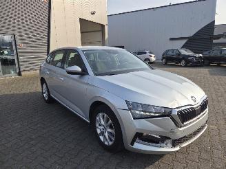 Unfallwagen Skoda Scala 1.5 TSi -110kw  Ambition 2021/6