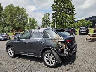 Audi Q3 1.5 P-HEV / S-LINE picture 3
