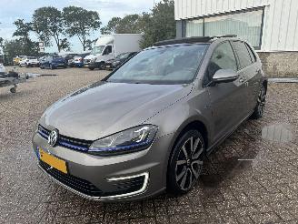 Coche accidentado Volkswagen Golf 1.4 TSI GTE Pano/automaat/clima/camera 2016/12