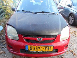 Schadeauto Suzuki Ignis Benzine 1.3 2004/8