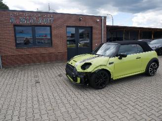 krockskadad bil auto Mini Cooper S Cabrio John Cooper Works Trim Led Alcantara 2021/7