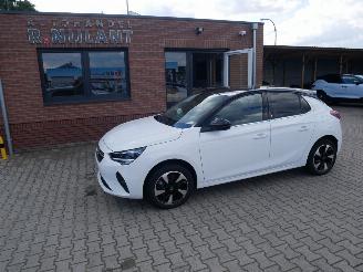 damaged passenger cars Opel Corsa-E ELEGANCE 2023/3