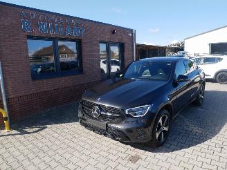 krockskadad bil auto Mercedes GLC GLC 300 e AMG COUPE PANORAMADAK PLUG IN 2020/8