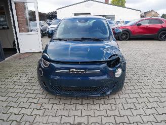 Fiat 500E ICON picture 3