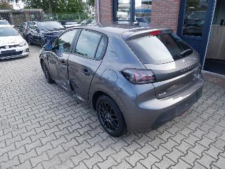 Peugeot 208 LIKE picture 4