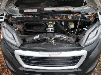 Peugeot Boxer L1H1 MOTORSCHADE picture 10