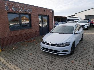 damaged passenger cars Volkswagen Polo  2018/9