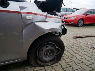 Suzuki Ignis  picture 11