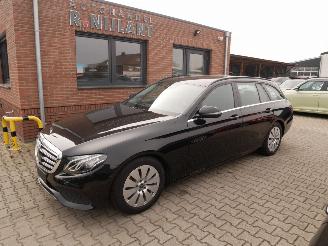 Coche accidentado Mercedes E-klasse E 200 D BUSINESS HEAD-UP 2020/7