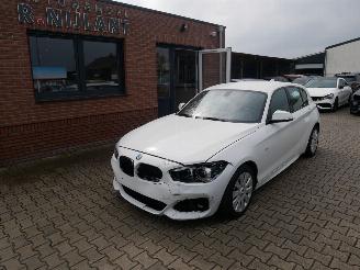 krockskadad bil auto BMW 1-serie 118i EDITION M-SPORT SHADOW LEER LED 2018/9