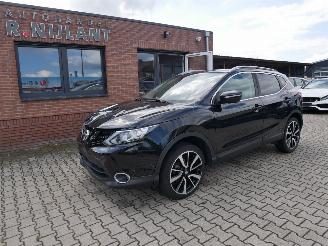 Vaurioauto  passenger cars Nissan Qashqai LEER LED PANORAMADAK. 2014/11