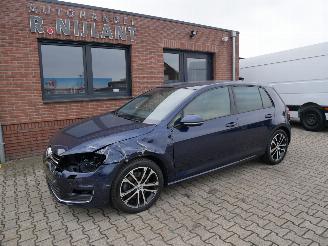 Coche accidentado Volkswagen Golf HIGHLINE BMT LEER XENON 2014/11