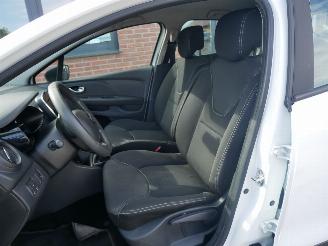 Renault Clio  picture 9