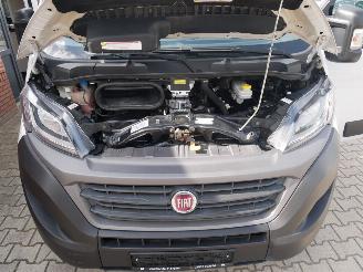 Fiat Ducato L2H2  SPRINGT SOMS UIT 1e VERSNELLING picture 7