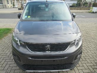 Avarii autoturisme Peugeot Rifter 1.5D 100 ALLURE 5-Zits Airco Navi CruiseControl Pdc.... 2023/6