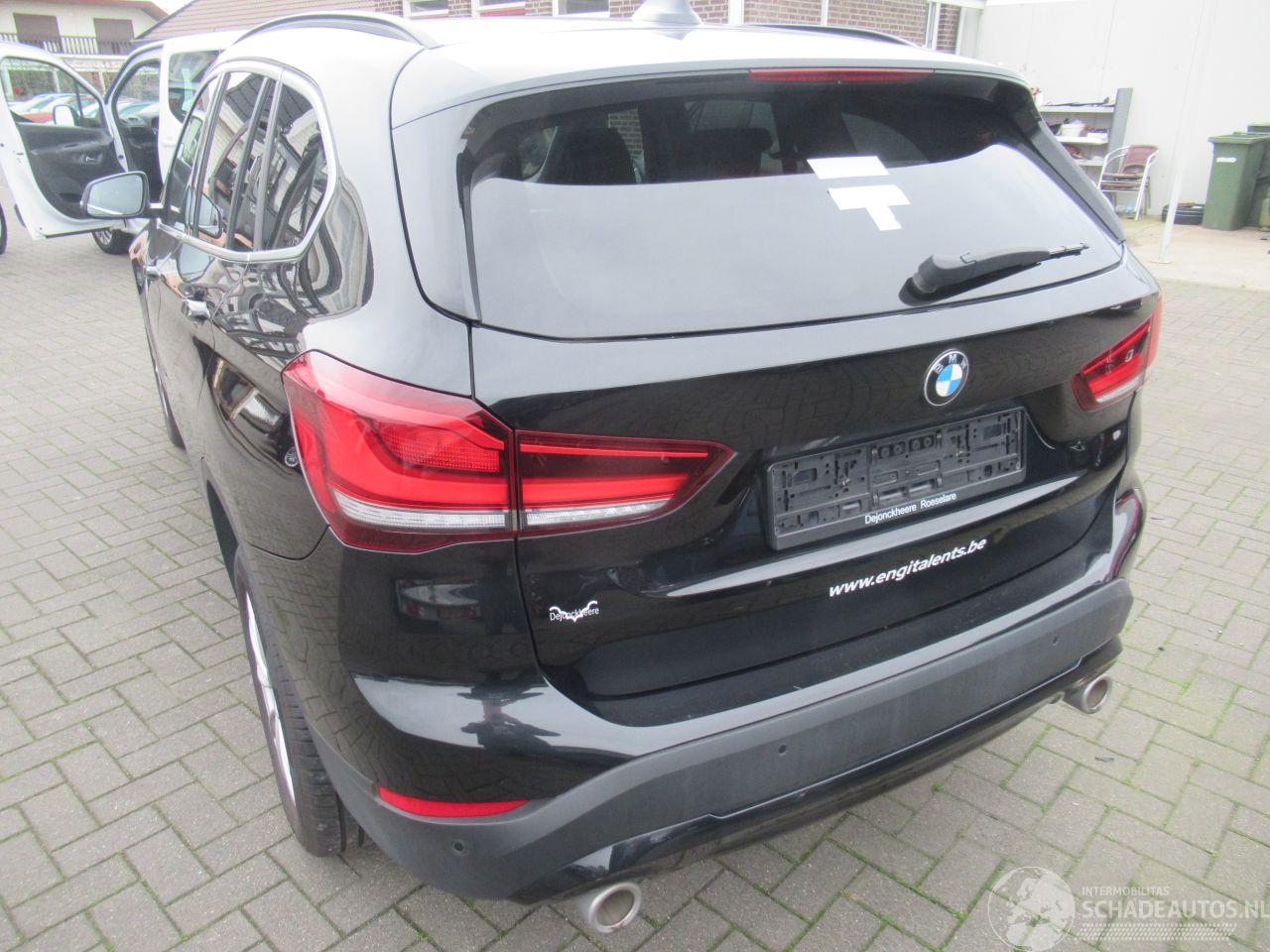 BMW X1 S-Drive18d 2.0D AUT. Climatronic  Leer  Navi  Camera  StoelVerwarming........