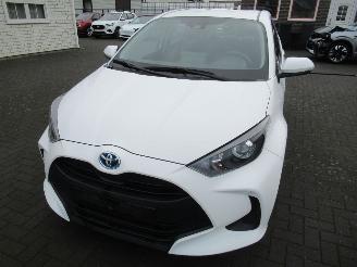 skadebil auto Toyota Yaris 1.5HYBRID Aut. 56.200km  Climat Camera CruiseControl....... 2024/1
