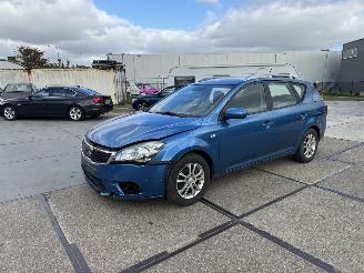 Schadeauto Kia Cee d 1.6 CVVT X-tra Sporty Wagon 2010/1