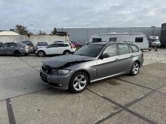 Voiture accidenté BMW 3-serie 316i Touring Business Line 2010/5
