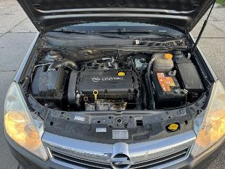 Opel Astra Wagon 1.6 Cosmo picture 11