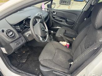 Renault Clio 0.9 Tce  Night&Day picture 5