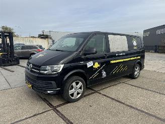 Schade bestelwagen Volkswagen Transporter 2.0 TDI L2H1 DC Highline 2017/6