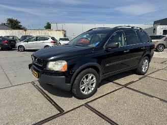 Damaged car Volvo Xc-90 2.5 T Summum 2005/1