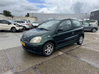 Auto incidentate Toyota Yaris 1.0 16v  VVT-i Sol 1999/10