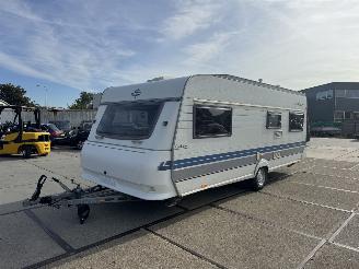 krockskadad bil caravan Hobby  560 1997/7
