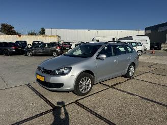 Schadeauto Volkswagen Golf 1.2 TSI Comf. Variant 2010/10
