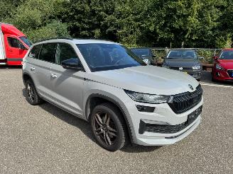 Auto incidentate Skoda Kodiaq Sportline 2.0 4x4 WD 190pk Pano led kuipstoelen Leder 2022/2