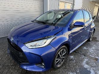 Auto incidentate Toyota  Yaris 1.5-l-VVT-i Hybrid CVT Luxury fahrbereit 2021/8