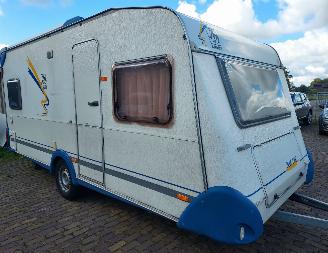 skadebil caravan Knaus  450 TF Bleu line 2000/6
