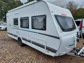 damaged caravans Dethleffs  480 QLK Stapelbed + Omnistor 2020/5
