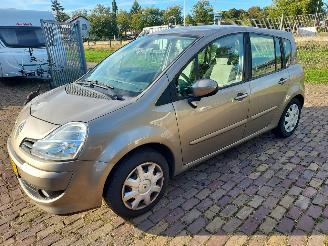 Auto incidentate Renault Modus 1.2 benzine div opties + Apk 2008/12
