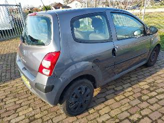Renault Twingo 1.2 benzine + Apk picture 3