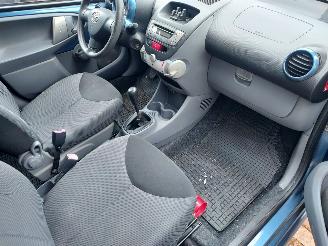 Toyota Aygo 5 deurs picture 9