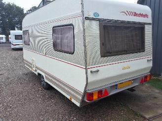 krockskadad bil caravan Dethleffs  New Line 460 1992/6