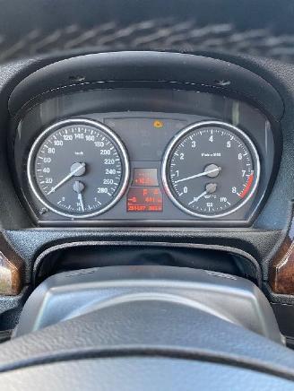BMW 3-serie 335i e93 picture 11