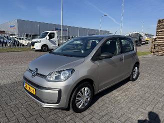 Schadeauto Volkswagen Up! 1.0 BMT 44Kw AIRCO Euro6 2019/5